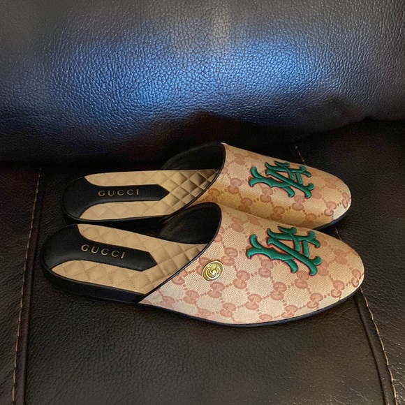 Gucci Original men’s GG supreme patch logo Slipper mules LA Angels™ Patch NWB - Picture 5 of 11
